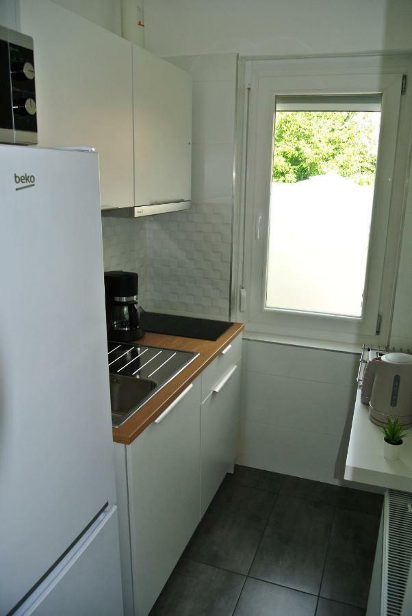 B12 Apartment *